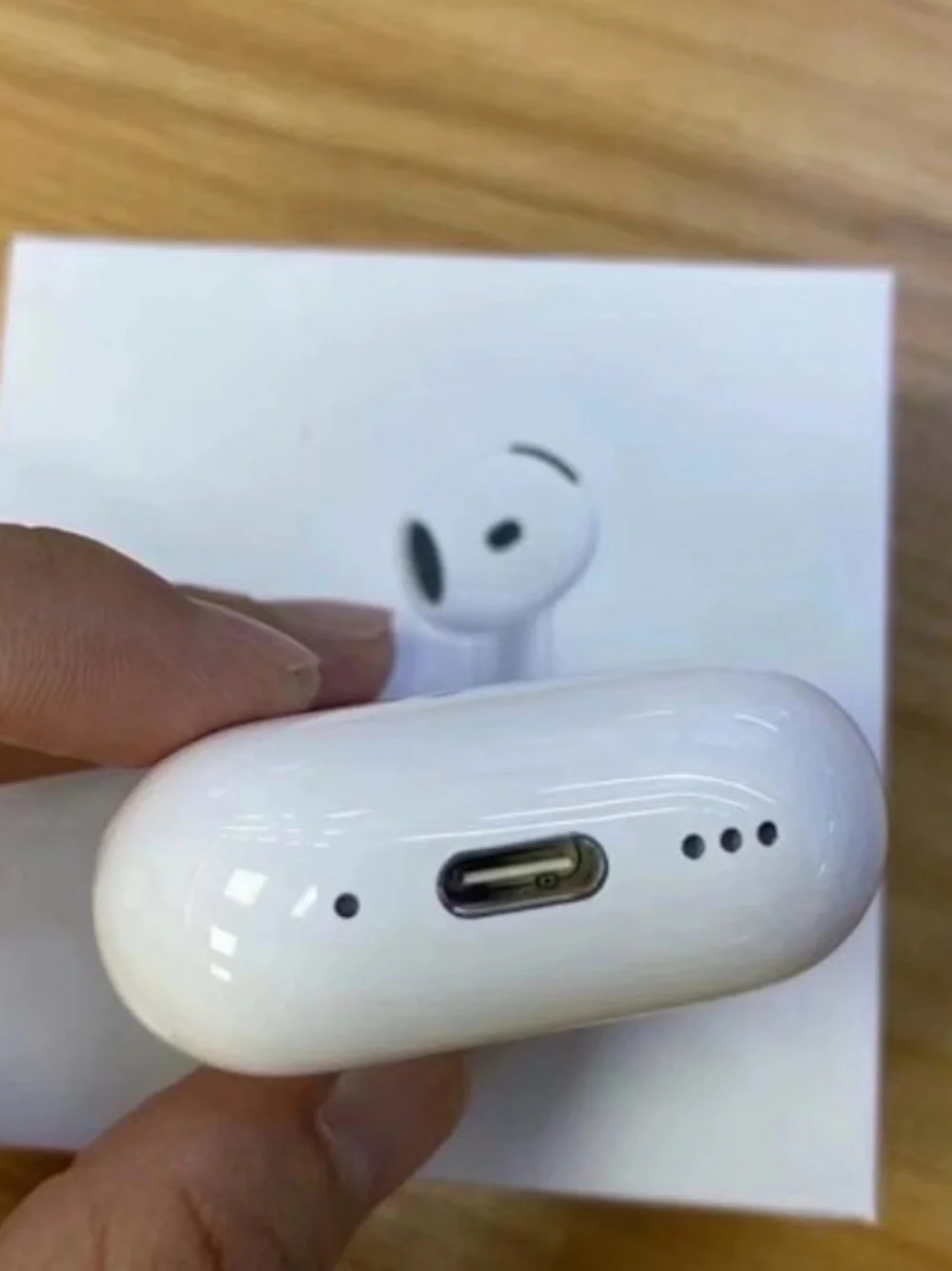 Apple wireless earbuds